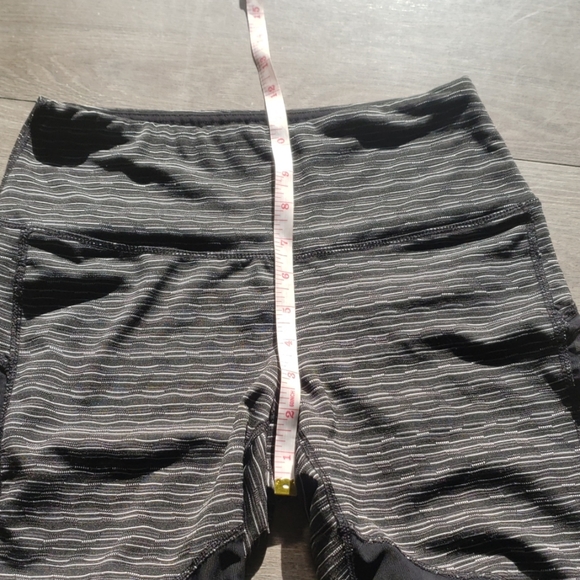 90 Degree yoga workout leggings - Picture 7 of 8